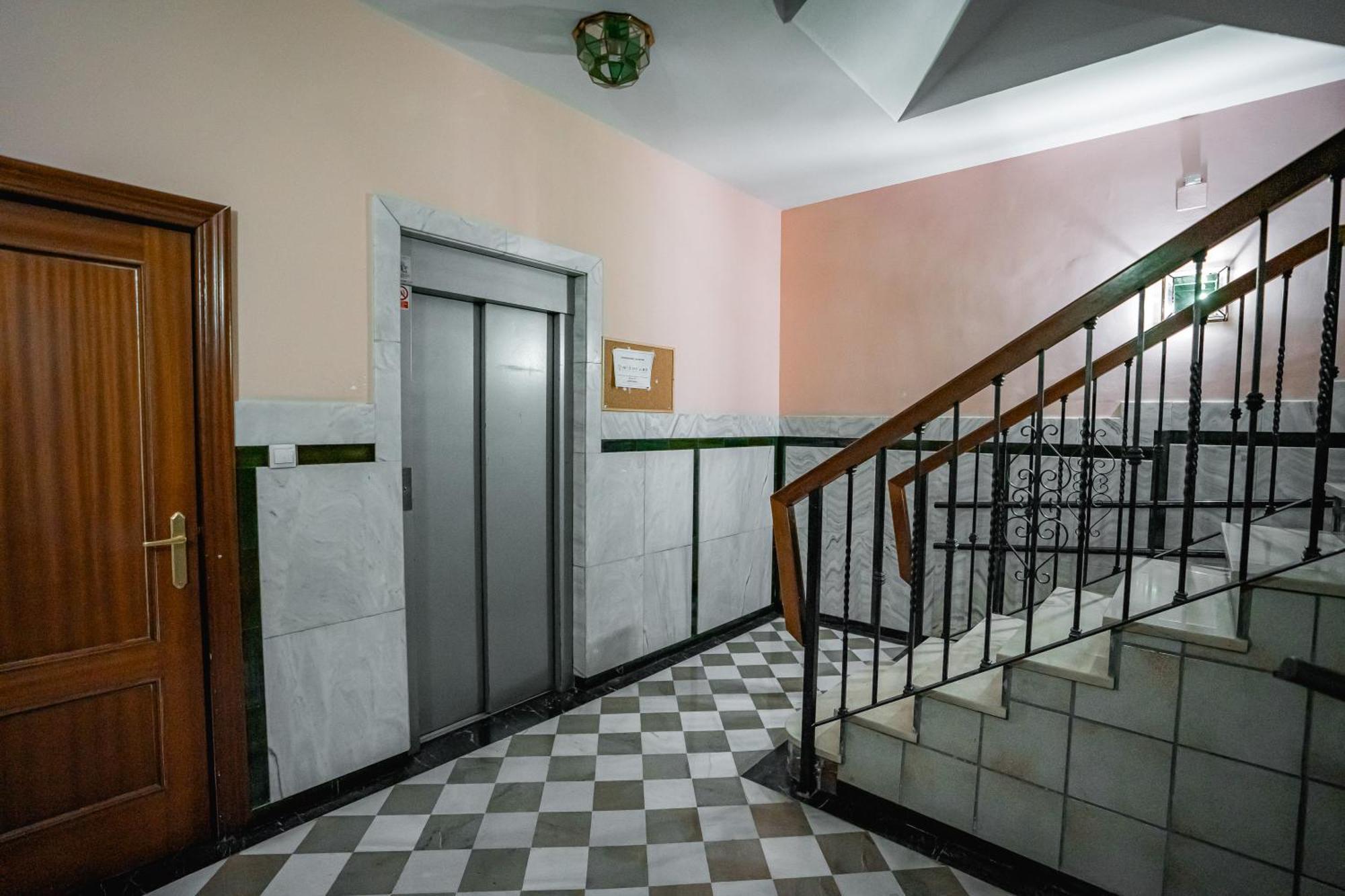 Qh Plaza San Isidro Apartment Granada Exterior photo