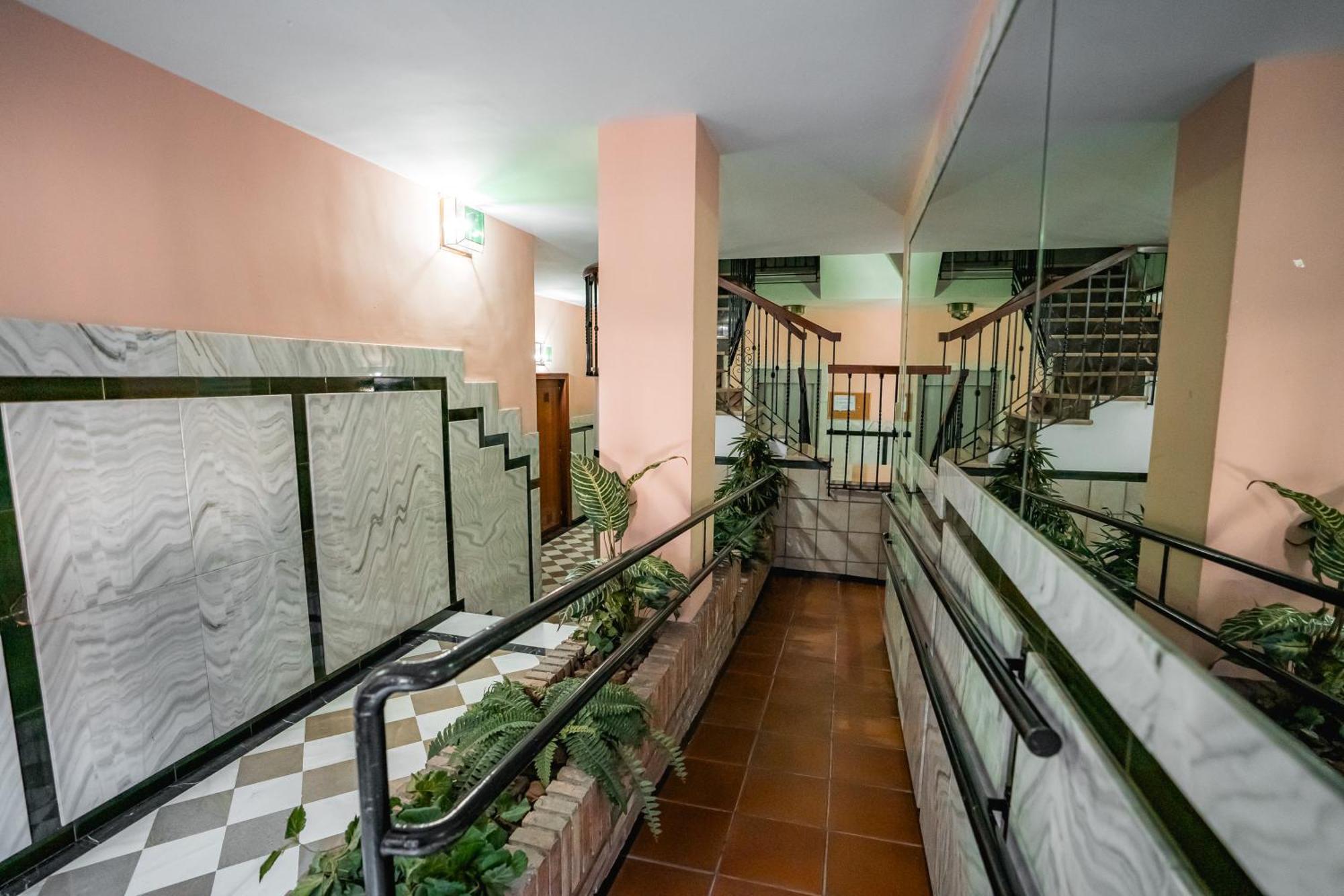 Qh Plaza San Isidro Apartment Granada Exterior photo